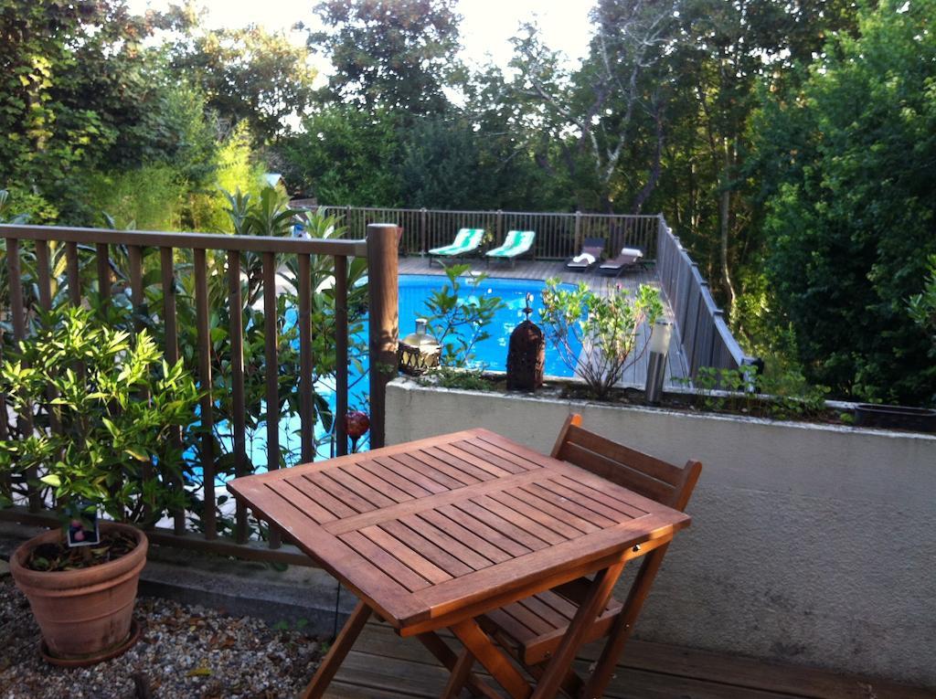 Domaine Des Deux Cedres Bed & Breakfast Gauriac Exterior foto
